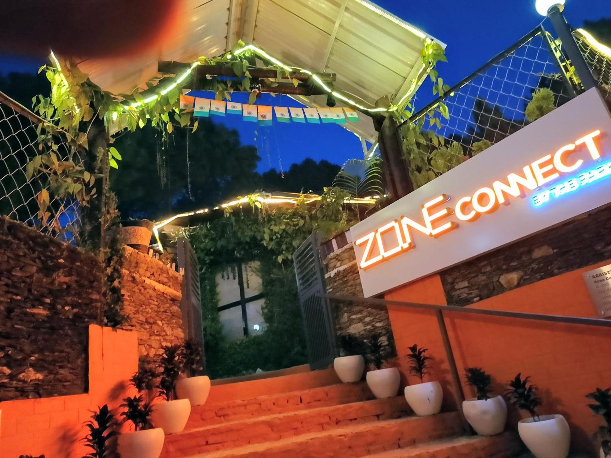 Hotel Zone Connect By The Park, Lansdowne Extérieur photo