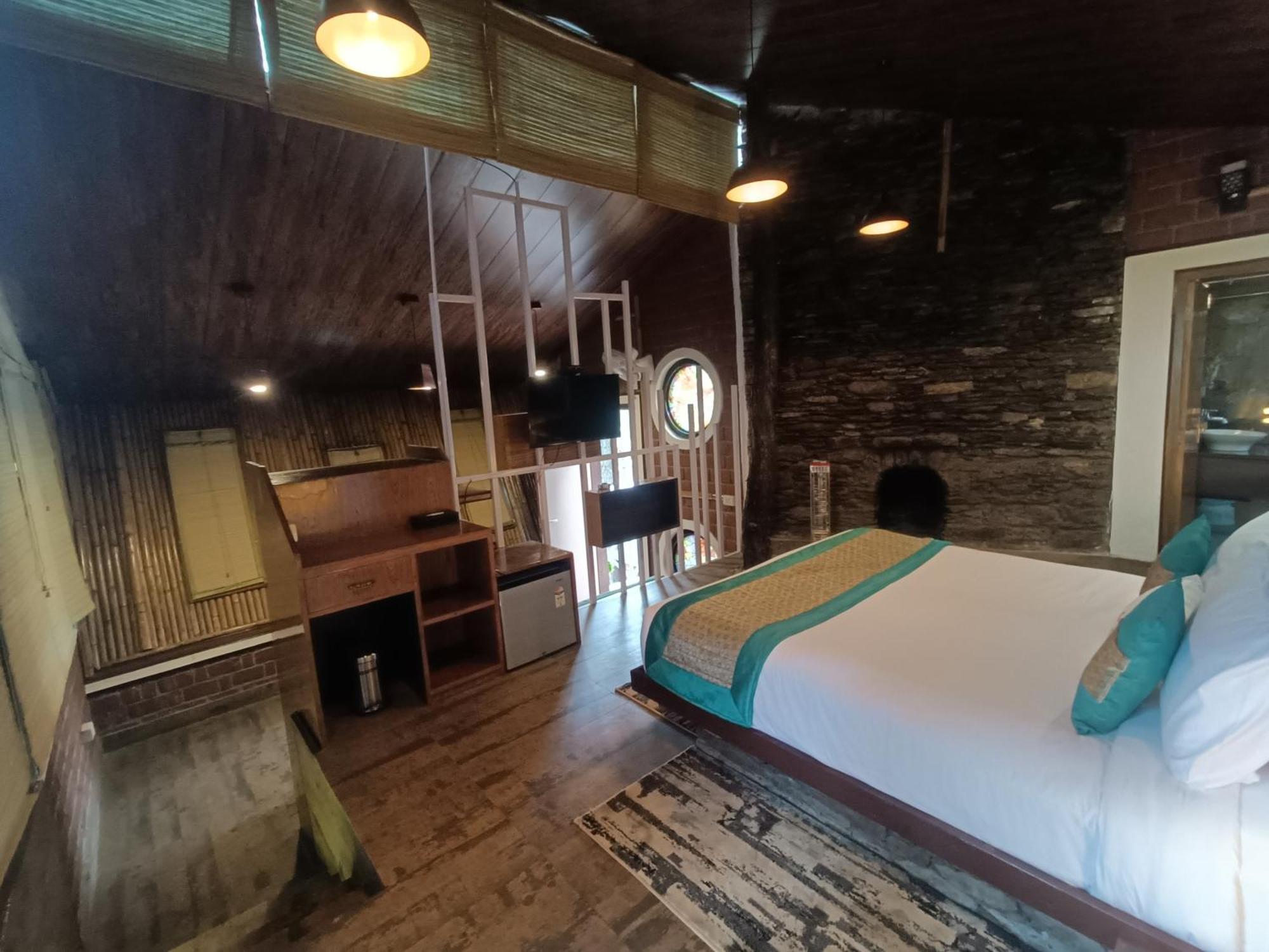 Hotel Zone Connect By The Park, Lansdowne Extérieur photo