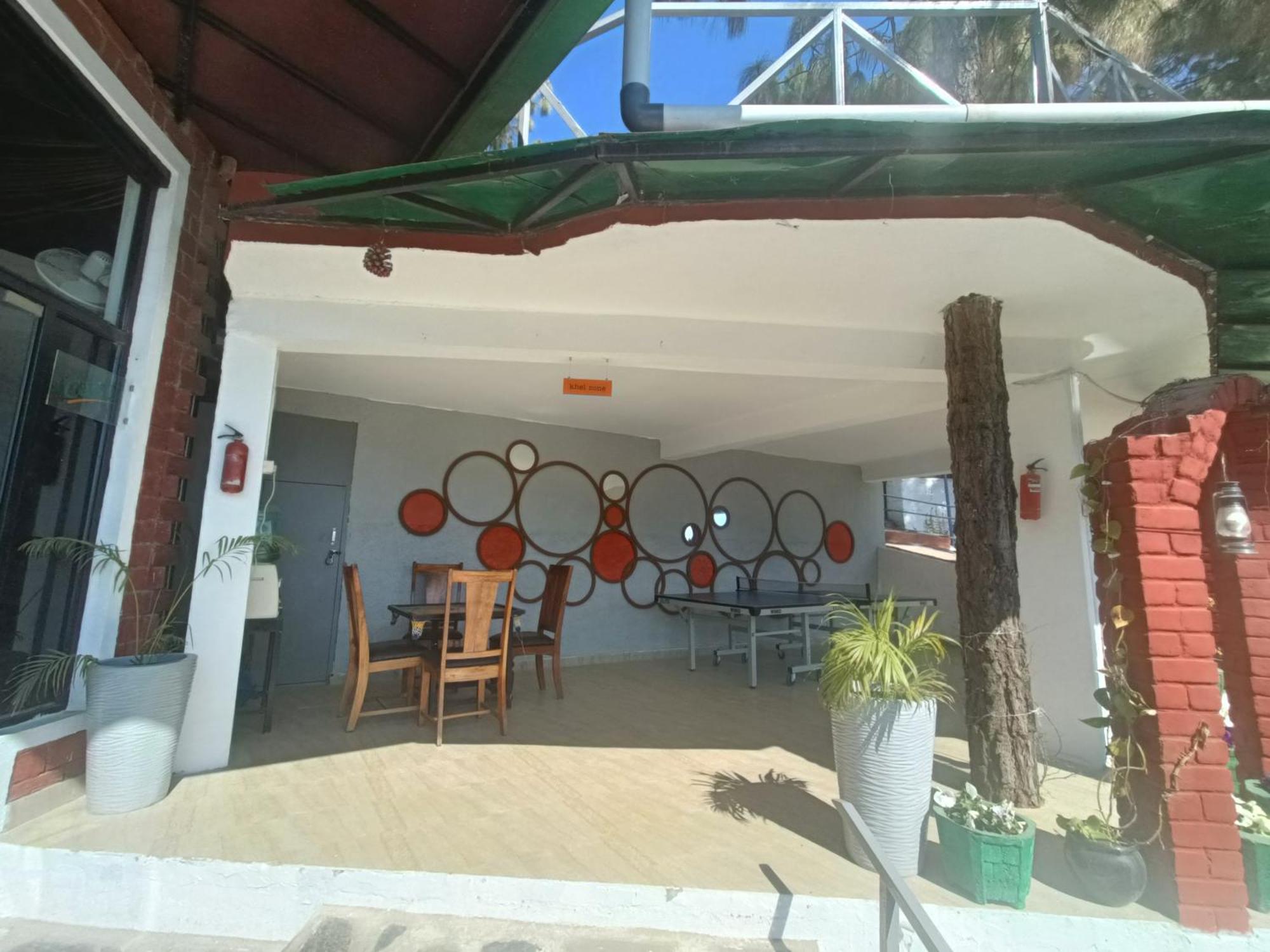 Hotel Zone Connect By The Park, Lansdowne Extérieur photo