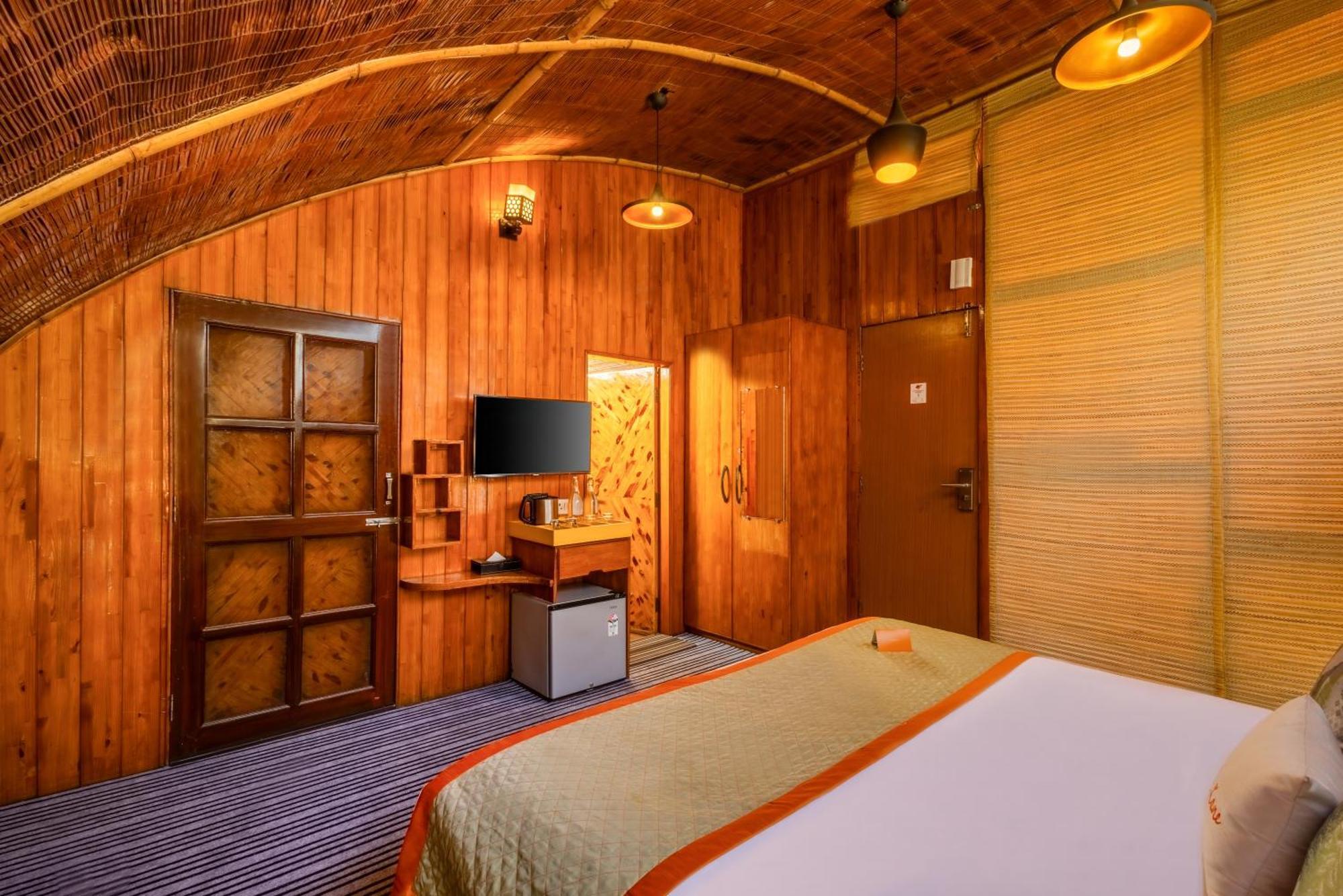 Hotel Zone Connect By The Park, Lansdowne Extérieur photo