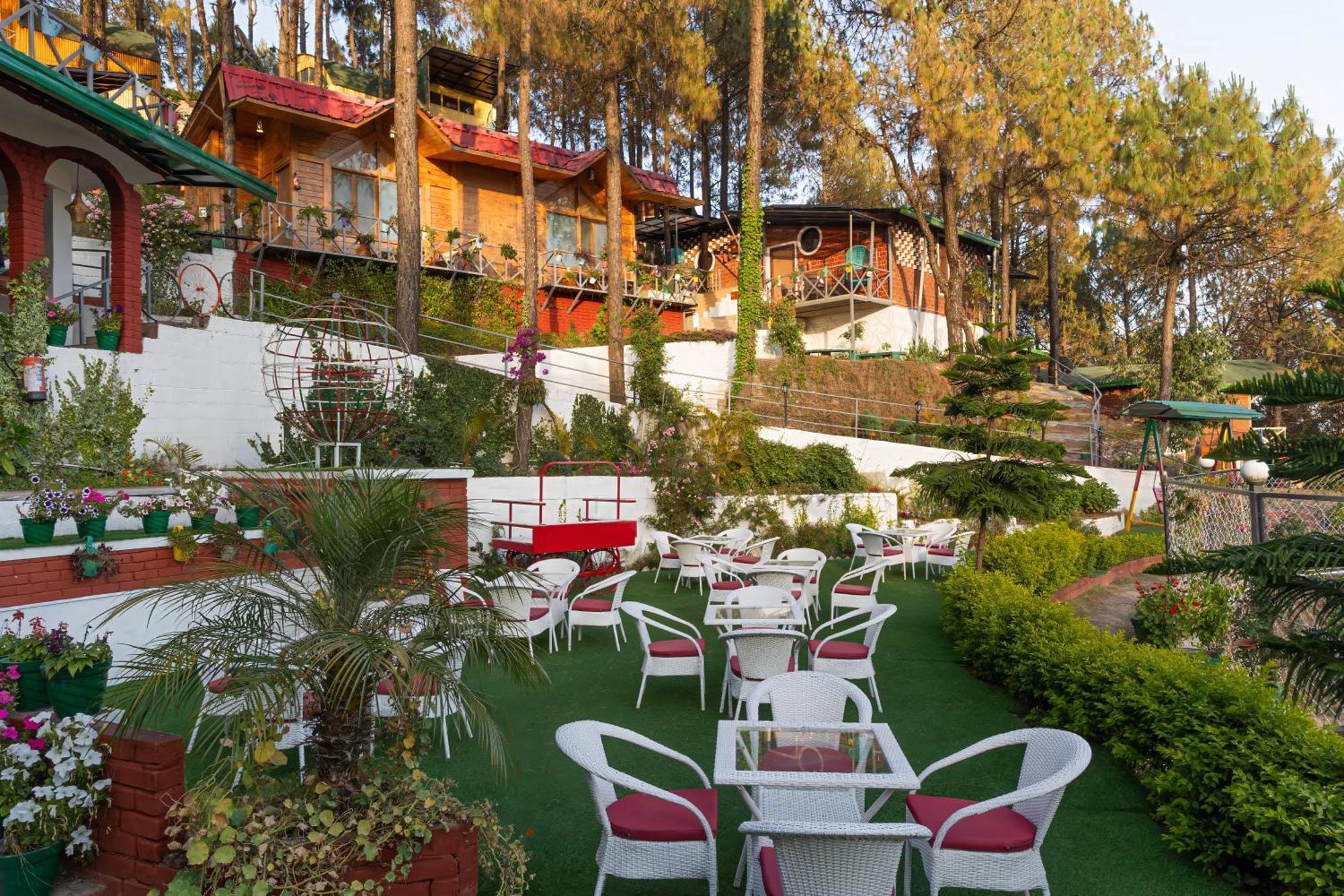 Hotel Zone Connect By The Park, Lansdowne Extérieur photo